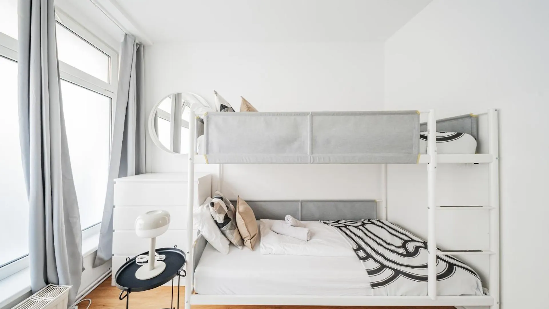 Central Apartment Lofts Vienna 0*,